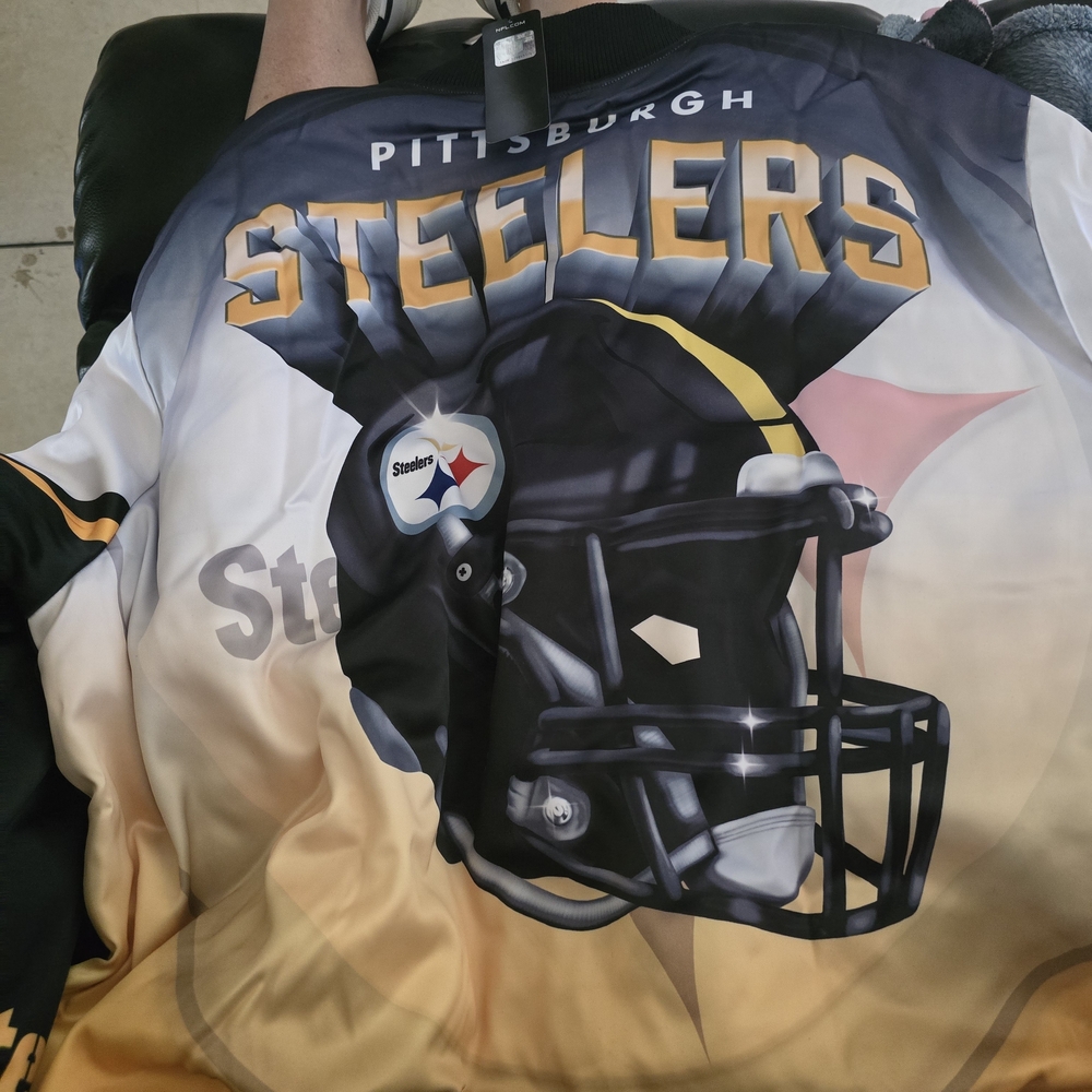 NFL Team Apparel Black and Yellow Jacket
